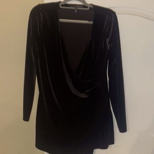 White House Black Market. Size M. Velvet tunic. Like new condition.